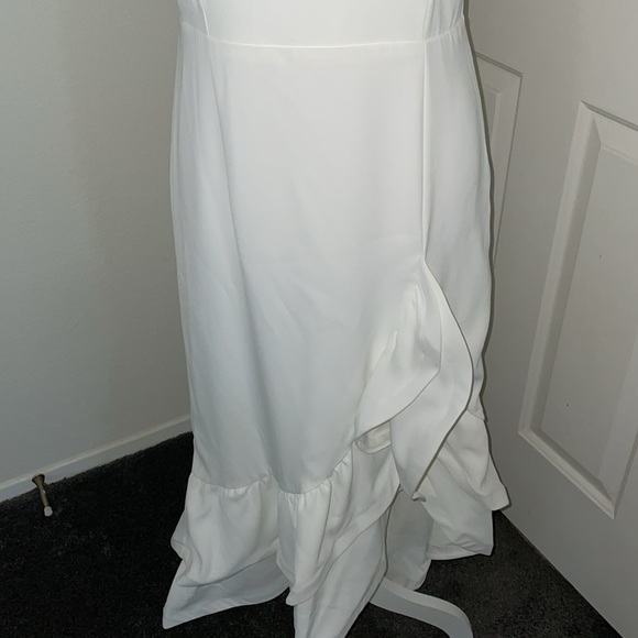BEULAH MAXI DRESS size medium (8) - Picture 9 of 13